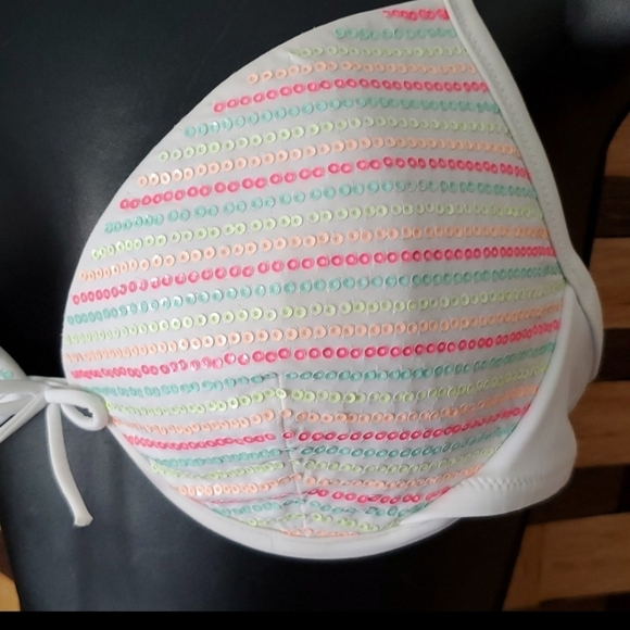 Victoria secret 36c swimsuit tops - Picture 7 of 9